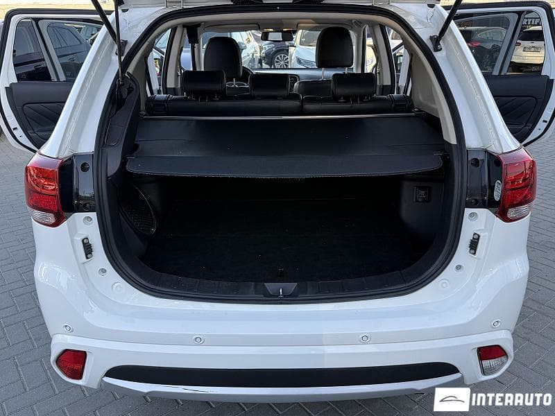 2015 Mitsubishi Outlander — Miniatură 22
