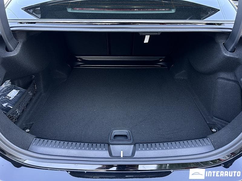 2023 Mercedes E 350 — Miniatură 23