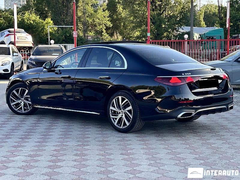 2023 Mercedes E 350 — Miniatură 3