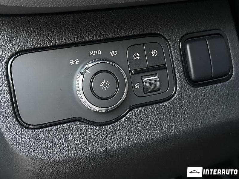 Mercedes Sprinter 2018 — Миниатюра 11