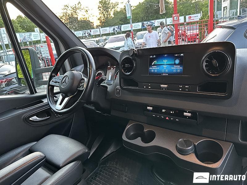 Mercedes Sprinter 2018 — Миниатюра 6