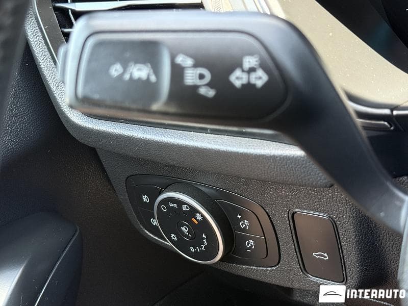 2018 Ford Focus — Miniatură 10