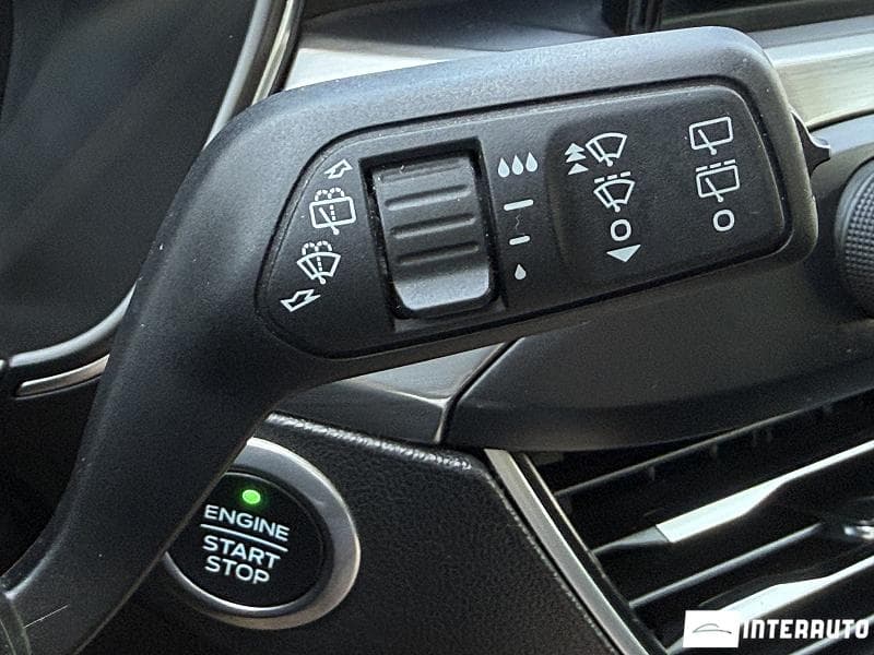 2018 Ford Focus — Miniatură 11