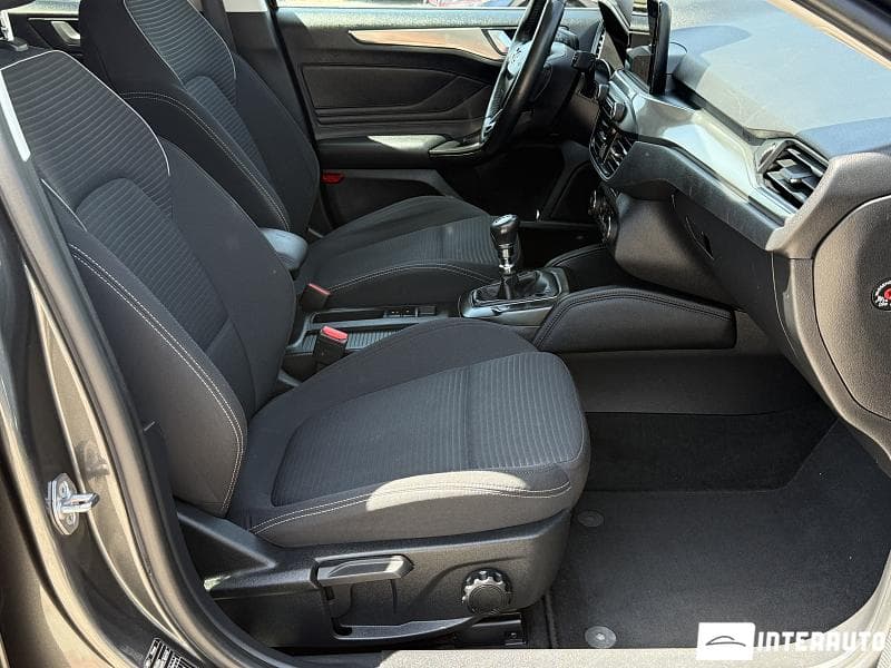 2018 Ford Focus — Miniatură 15