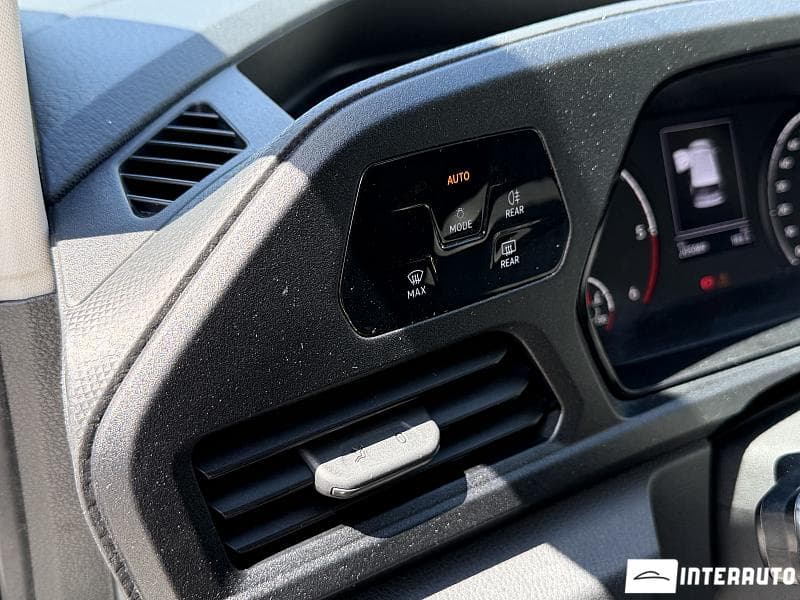 2023 Volkswagen Caddy — Miniatură 11
