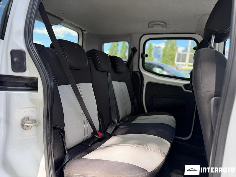 2015 Fiat Qubo — Miniatură 8