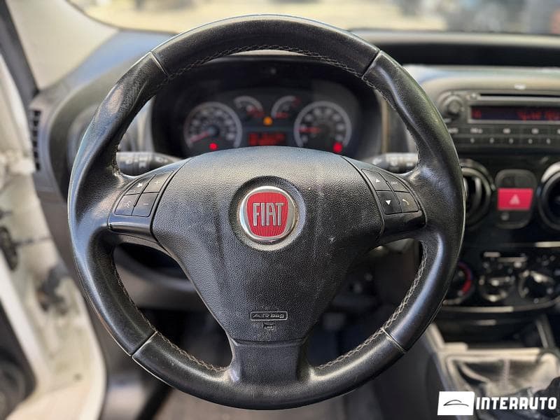 2015 Fiat Qubo — Miniatură 10