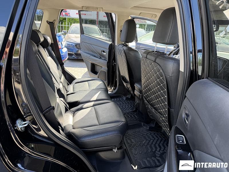 2018 Mitsubishi Outlander — Miniatură 8