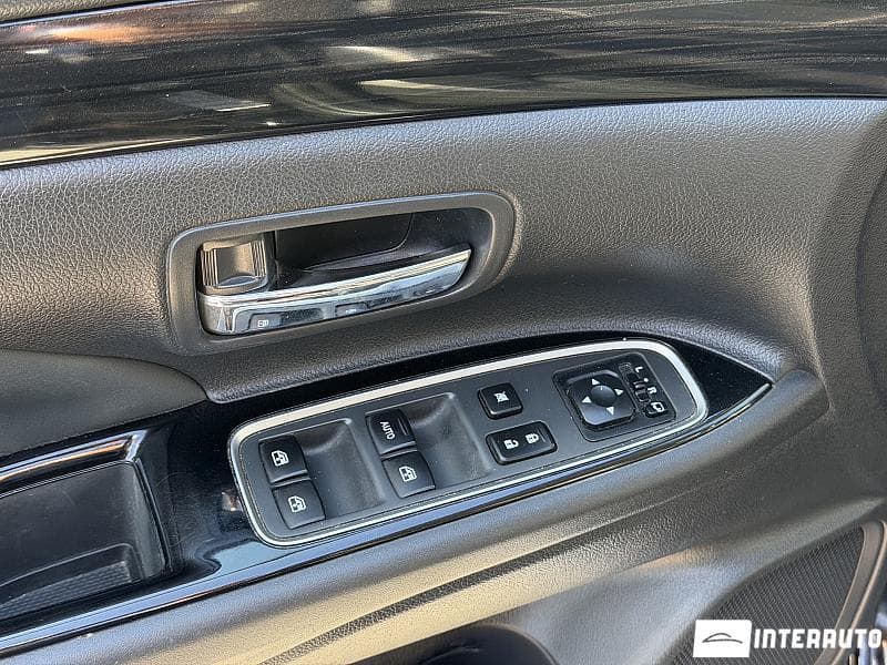 2018 Mitsubishi Outlander — Miniatură 17