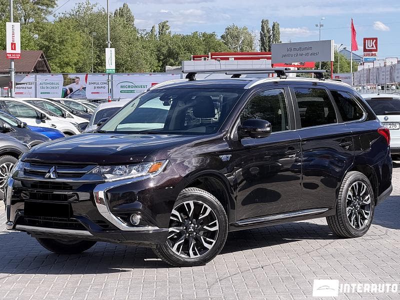 2018 Mitsubishi Outlander — Miniatură 3
