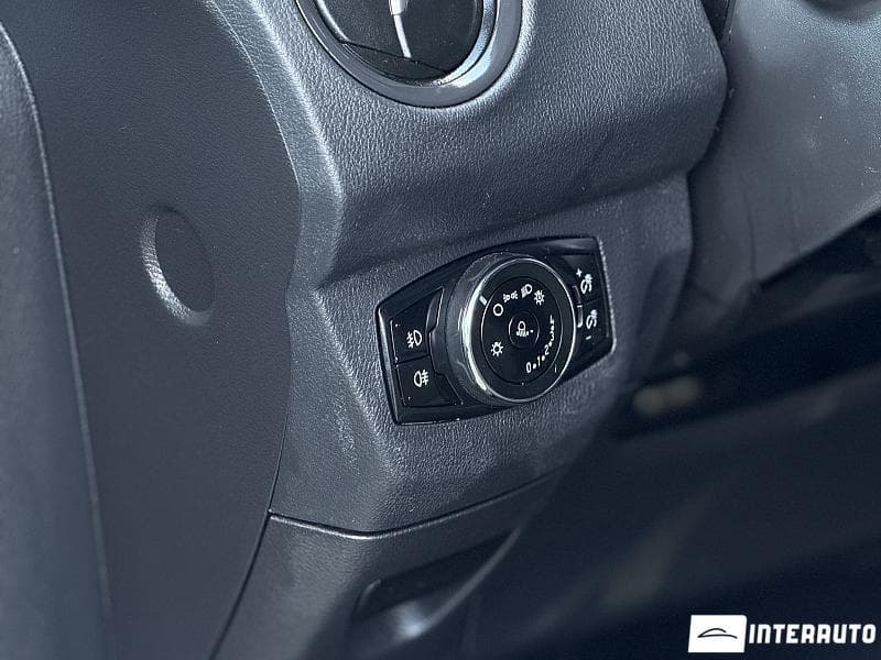 2016 Ford Tourneo Courier — Miniatură 9