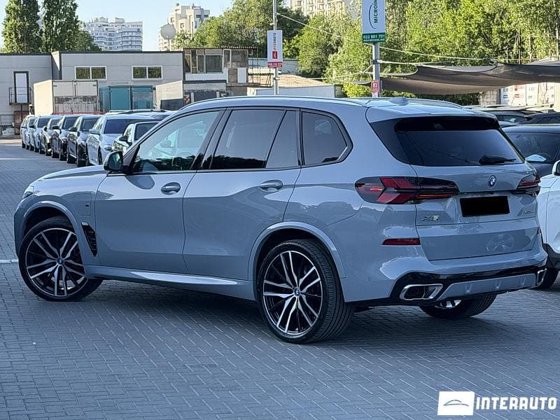 2023 BMW X5 5.0e — Miniatură 4