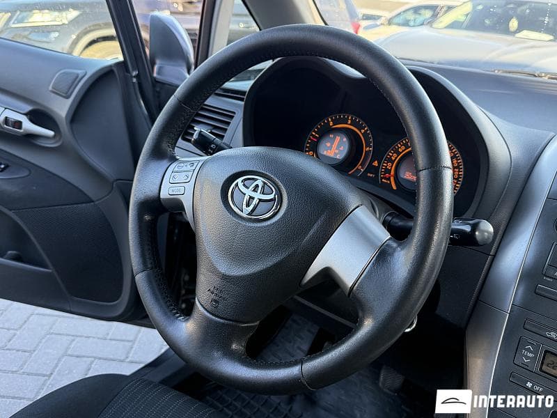 2008 Toyota Auris — Miniatură 7