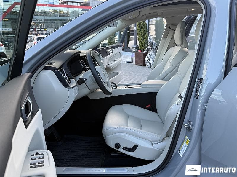 2025 Volvo XC 60 — Miniatură 5