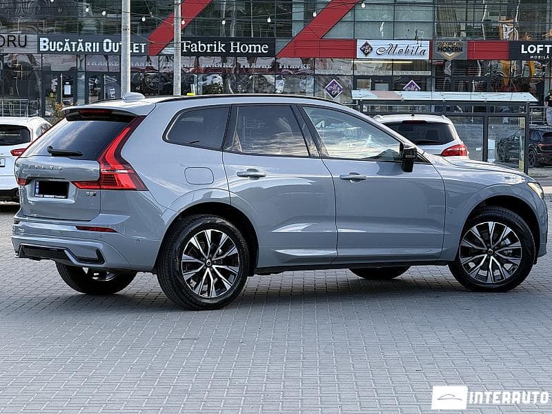 2025 Volvo XC 60 — Miniatură 3