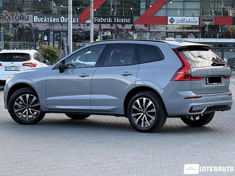 2025 Volvo XC 60 — Miniatură 4
