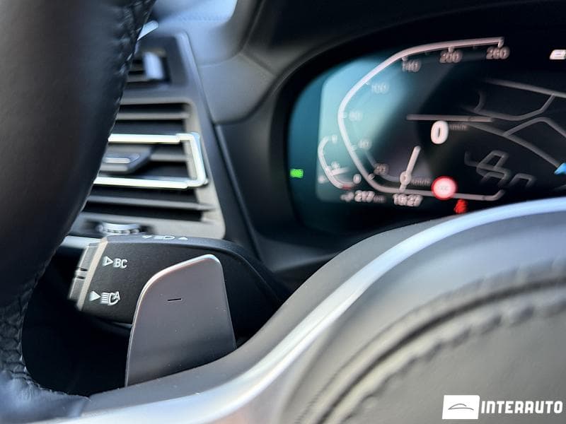 2021 BMW X3 3.0e — Miniatură 15