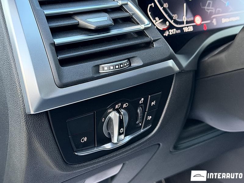 2021 BMW X3 3.0e — Miniatură 18