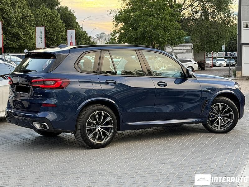 2022 BMW X5 4.5e — Miniatură 3
