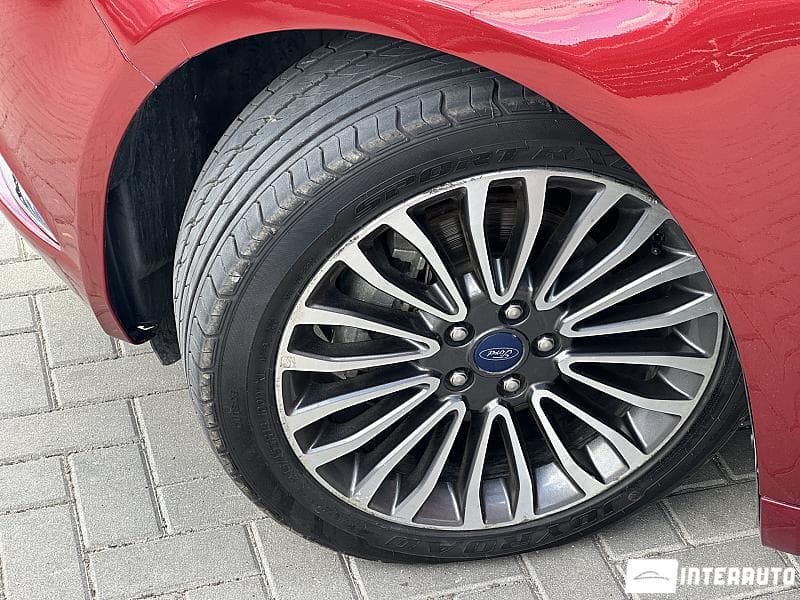 2017 Ford Fusion — Miniatură 15