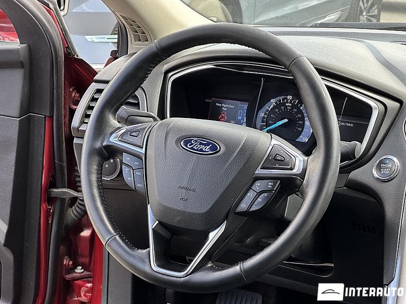 2017 Ford Fusion — Miniatură 7