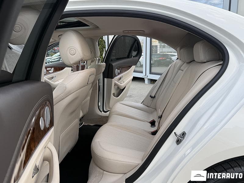 2018 Mercedes E 300 — Miniatură 12