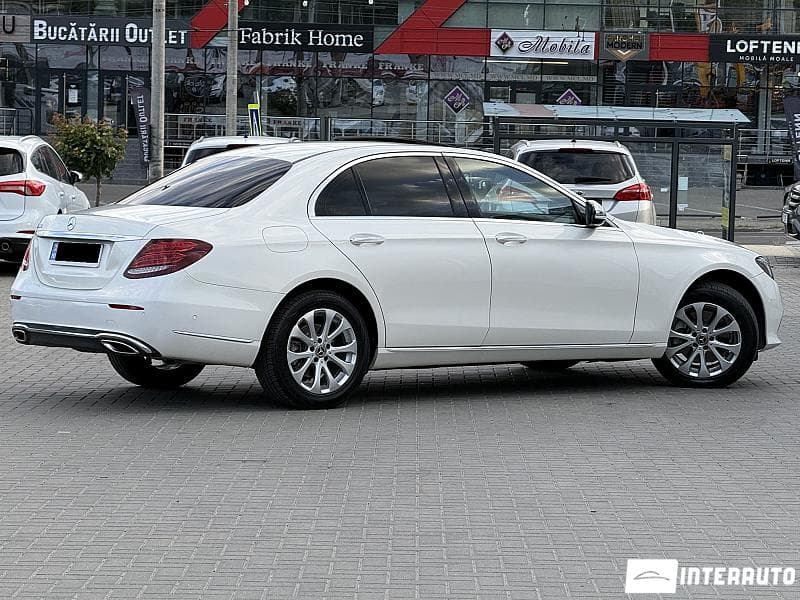 2018 Mercedes E 300 — Miniatură 3