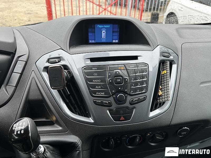 2014 Ford Transit — Miniatură 11