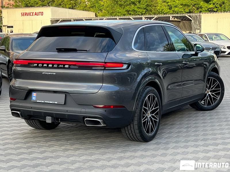 2023 Porsche Cayenne — Miniatură 2