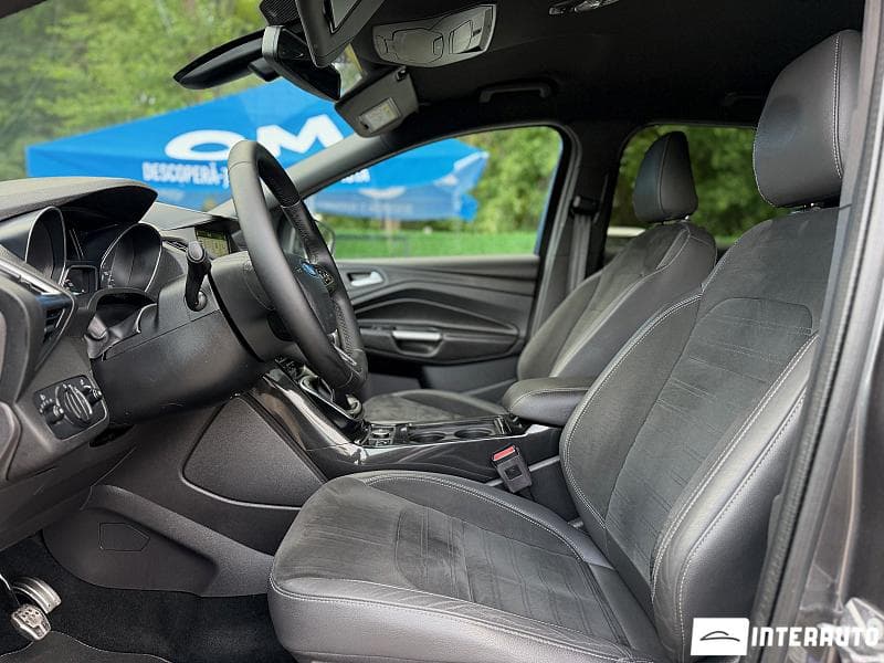 2017 Ford Kuga — Miniatură 7