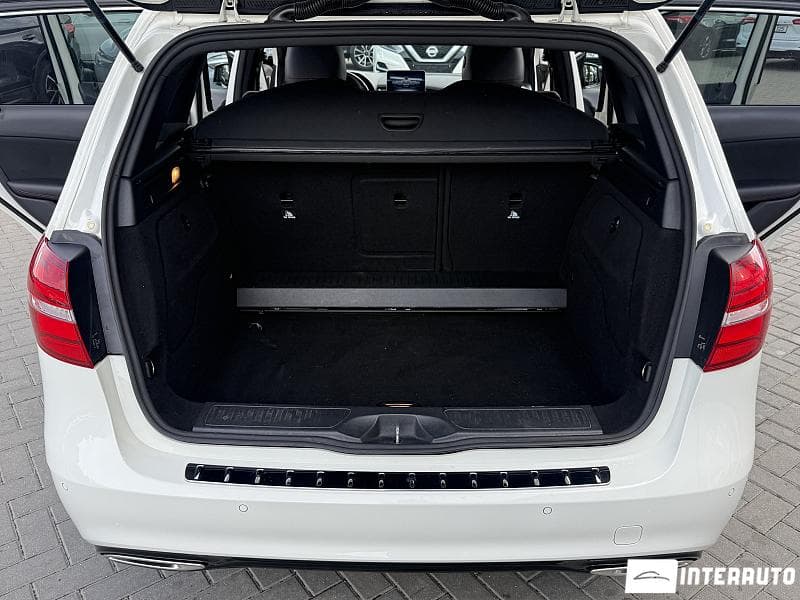 2016 Mercedes B 180 — Miniatură 21