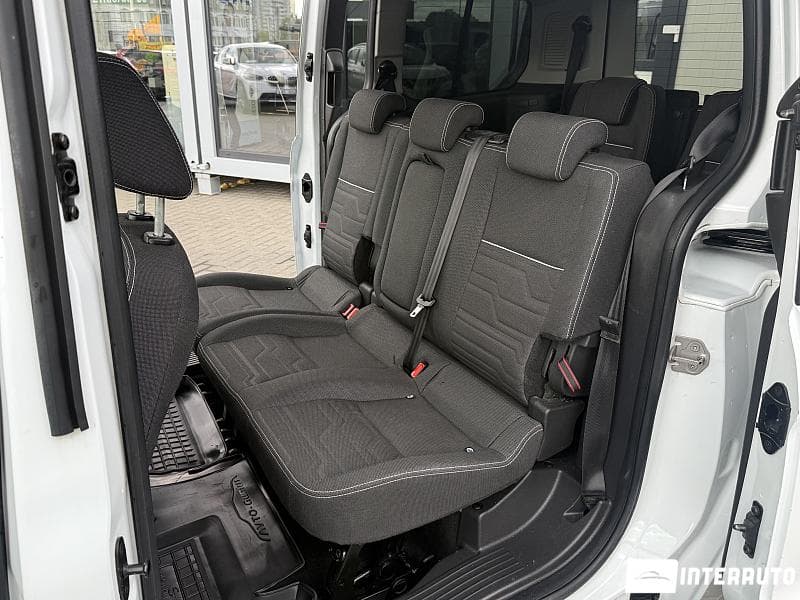 2017 Ford Tourneo Connect — Miniatură 13