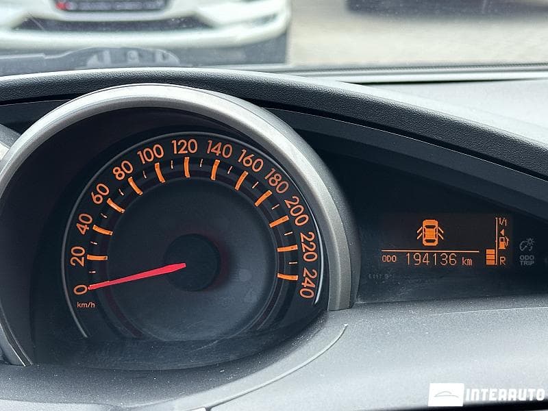 2010 Toyota Verso — Miniatură 8