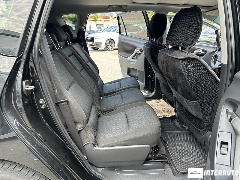 2010 Toyota Verso — Miniatură 12