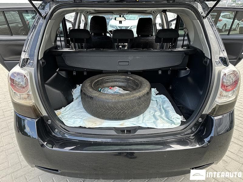 2010 Toyota Verso — Miniatură 18