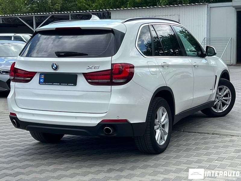 BMW X5 2.5D 2017 — Миниатюра 4