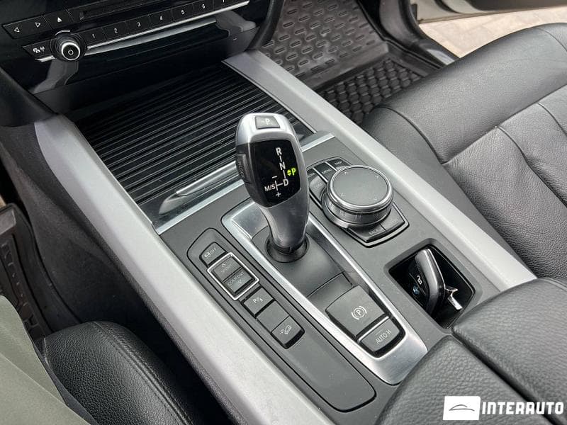 BMW X5 2.5D 2017 — Миниатюра 15