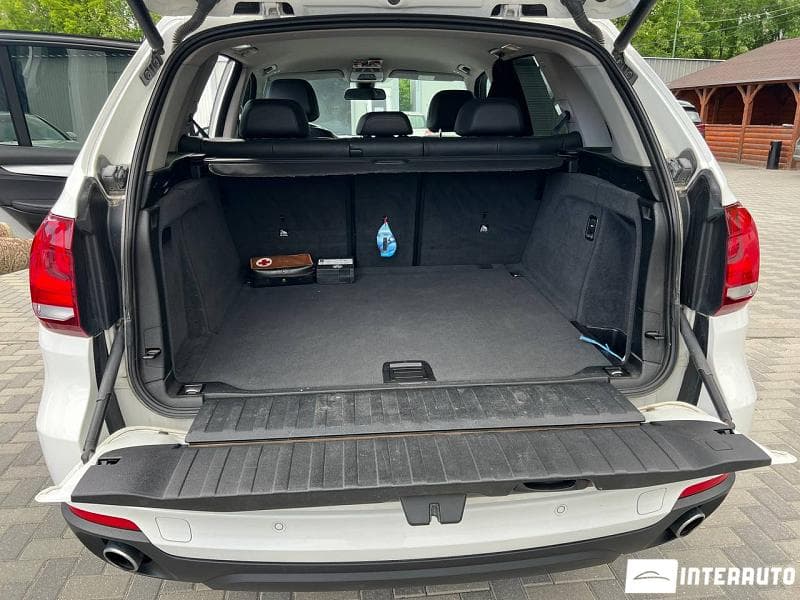 BMW X5 2.5D 2017 — Миниатюра 21