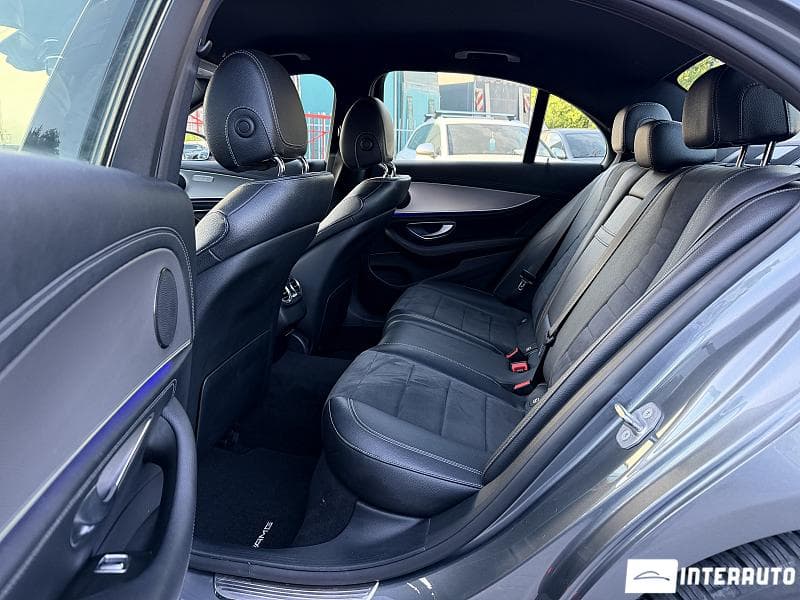 2016 Mercedes E 220 — Miniatură 6