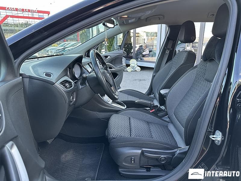 2020 Opel Astra — Miniatură 5