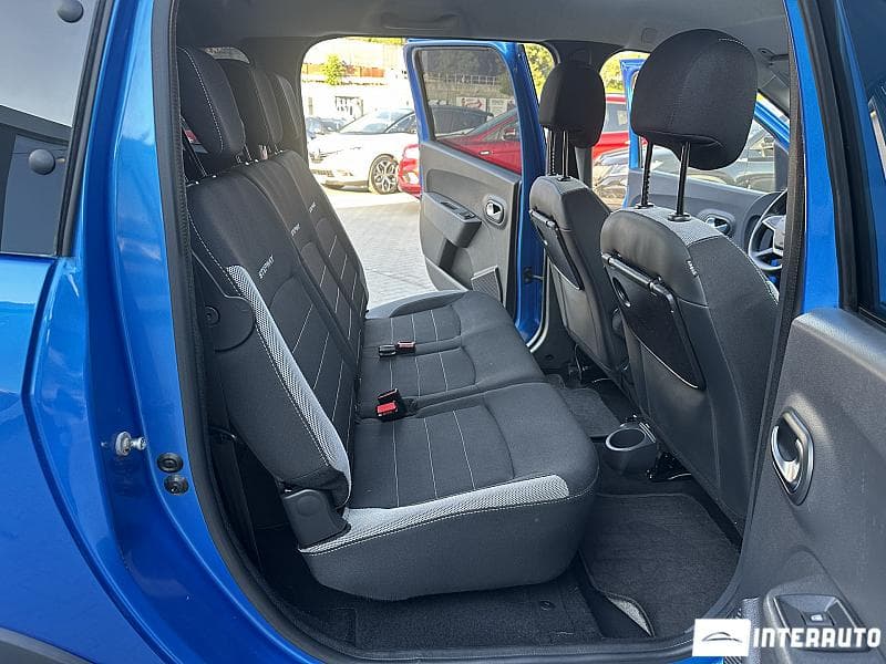 2018 Dacia Lodgy Stepway — Miniatură 13