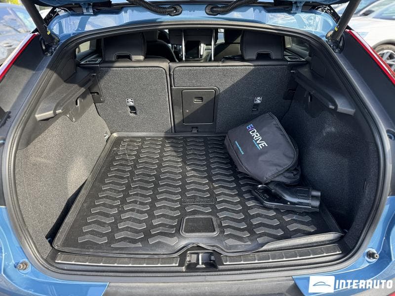 Volvo C 40 2022 — Миниатюра 18