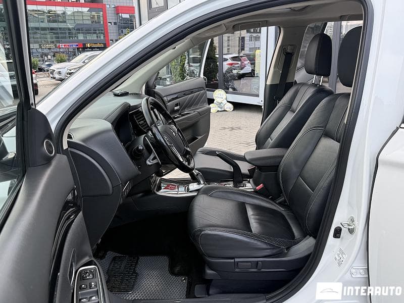 2015 Mitsubishi Outlander — Miniatură 5
