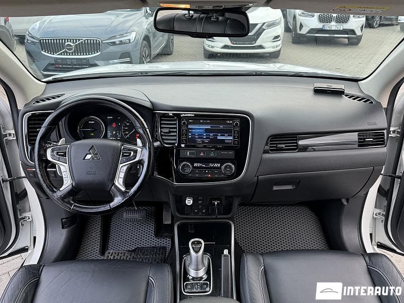 2015 Mitsubishi Outlander — Miniatură 6