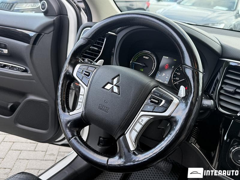 2015 Mitsubishi Outlander — Miniatură 7