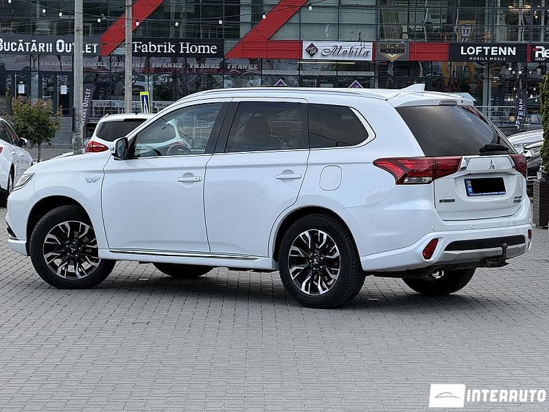 2015 Mitsubishi Outlander — Miniatură 4