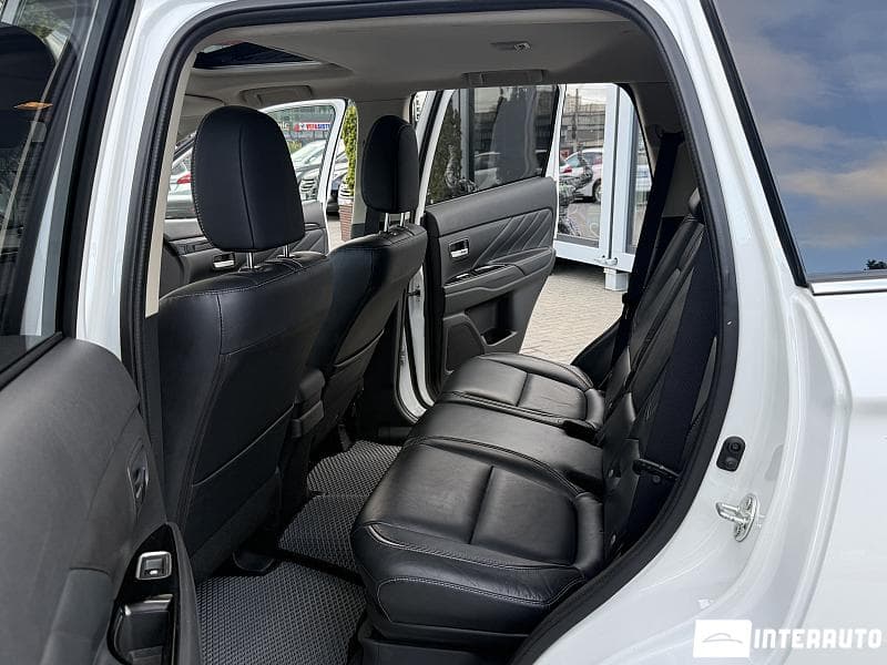 2015 Mitsubishi Outlander — Miniatură 13