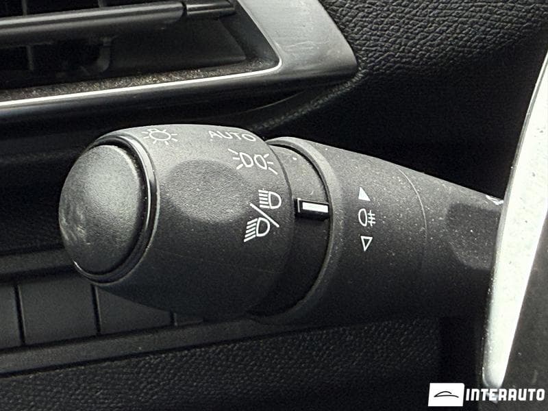 2021 Peugeot 3008 — Miniatură 11