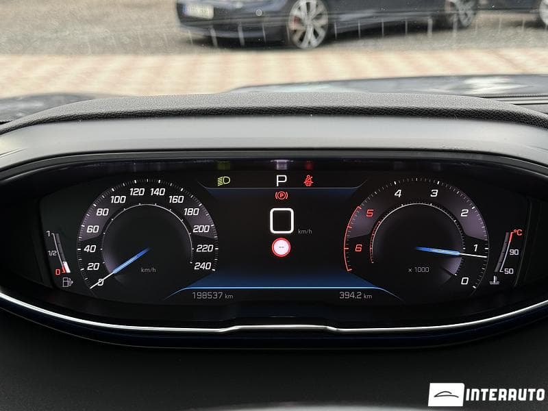 2021 Peugeot 3008 — Miniatură 13