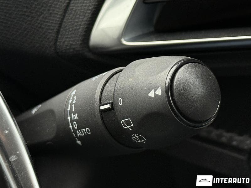2021 Peugeot 3008 — Miniatură 12